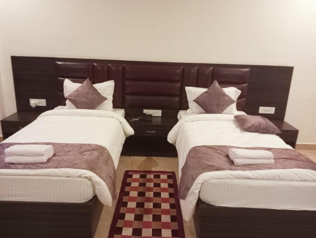 Hotel Leela Galaxy Kushinagar Luaran gambar